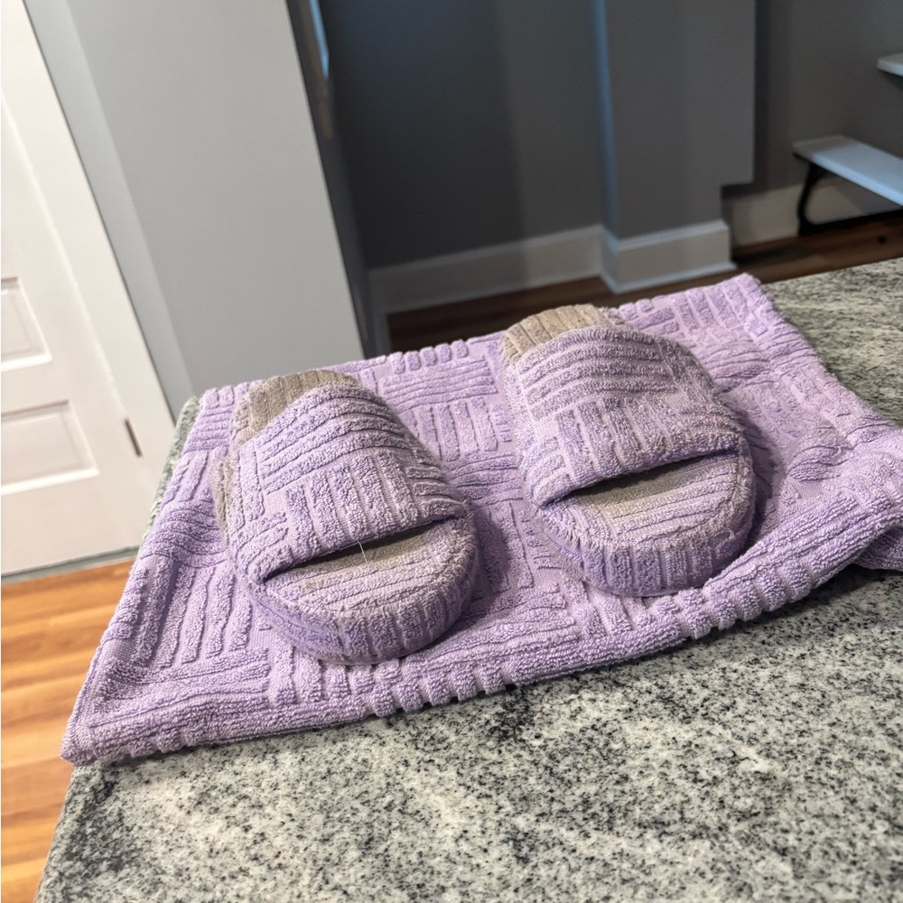 Bottega Veneta Purple Bath Mat and Slippers Set